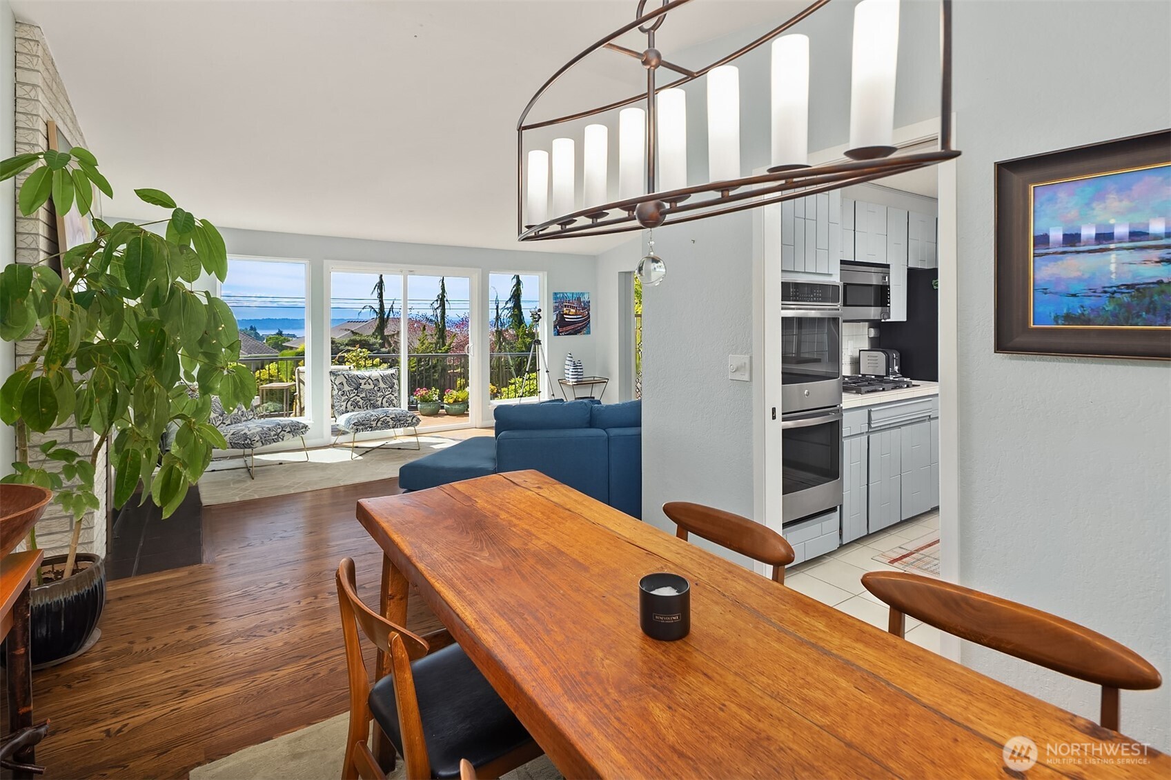 1033 8th Avenue S Edmonds WA 98020
