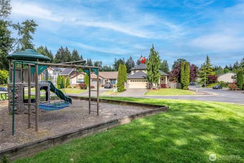 16927 121st Avenue E Puyallup WA 98374