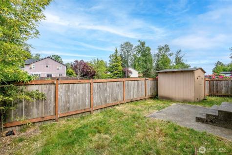 16927 121st Avenue E Puyallup WA 98374