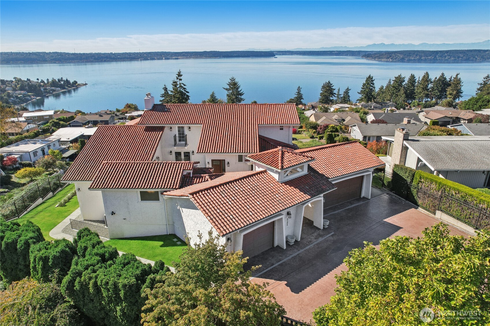6106 Panorama Drive NE Tacoma WA 98422