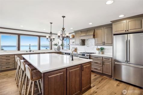 6106 Panorama Drive NE Tacoma WA 98422