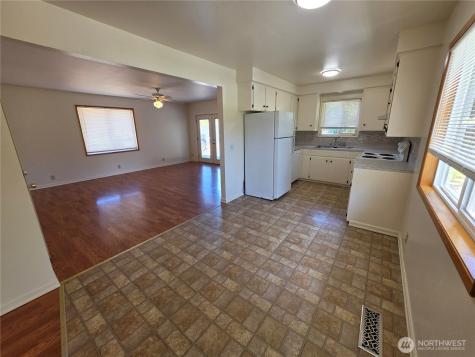 1206 Sunrise Street Kelso WA 98626