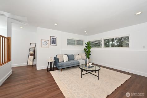 13525 4th Avenue NE Seattle WA 98125
