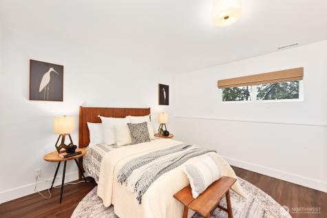13525 4th Avenue NE Seattle WA 98125