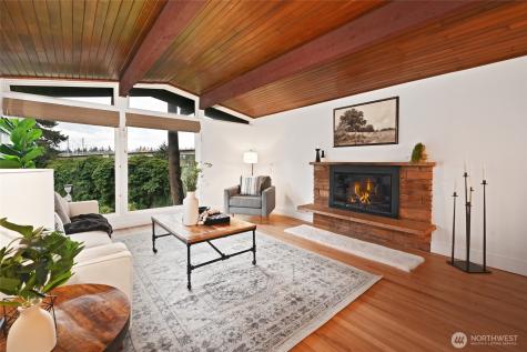 13525 4th Avenue NE Seattle WA 98125