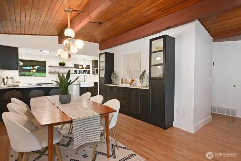 13525 4th Avenue NE Seattle WA 98125