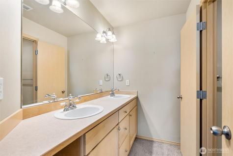 18803 143rd Court NE Woodinville WA 98072