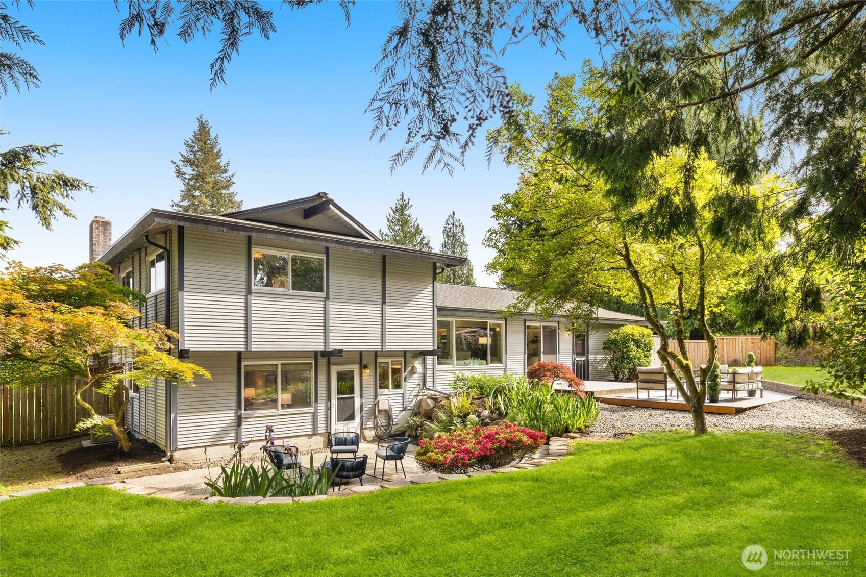 12532 SE 70th Street Newcastle WA 98056