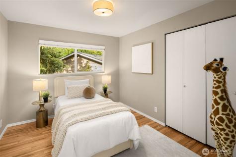 12532 SE 70th Street Newcastle WA 98056