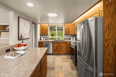 12532 SE 70th Street Newcastle WA 98056