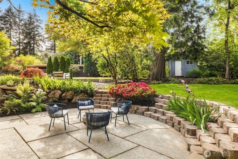 12532 SE 70th Street Newcastle WA 98056