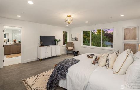 13662 NE 101st Street Kirkland WA 98033