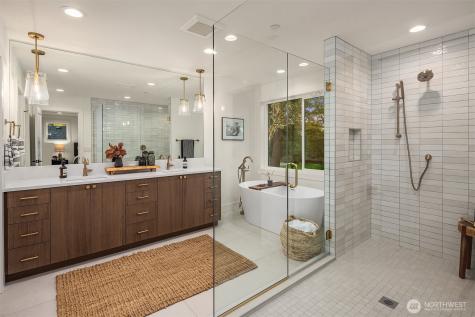 13662 NE 101st Street Kirkland WA 98033