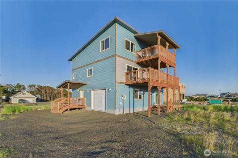 612 Dune Crest Loop Westport WA 98595