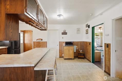 325 3rd Street Morton WA 98356