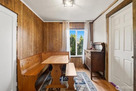 325 3rd Street Morton WA 98356