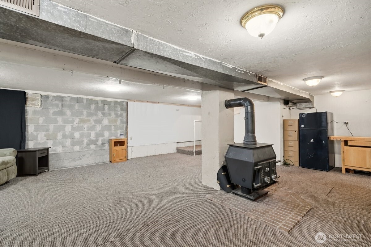 325 3rd Street Morton WA 98356