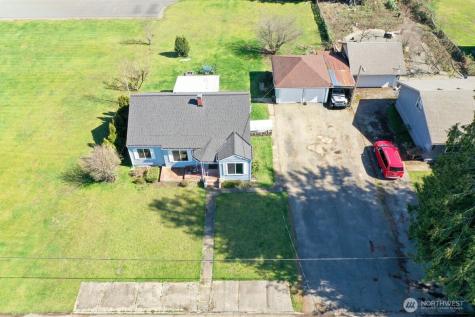 325 3rd Street Morton WA 98356