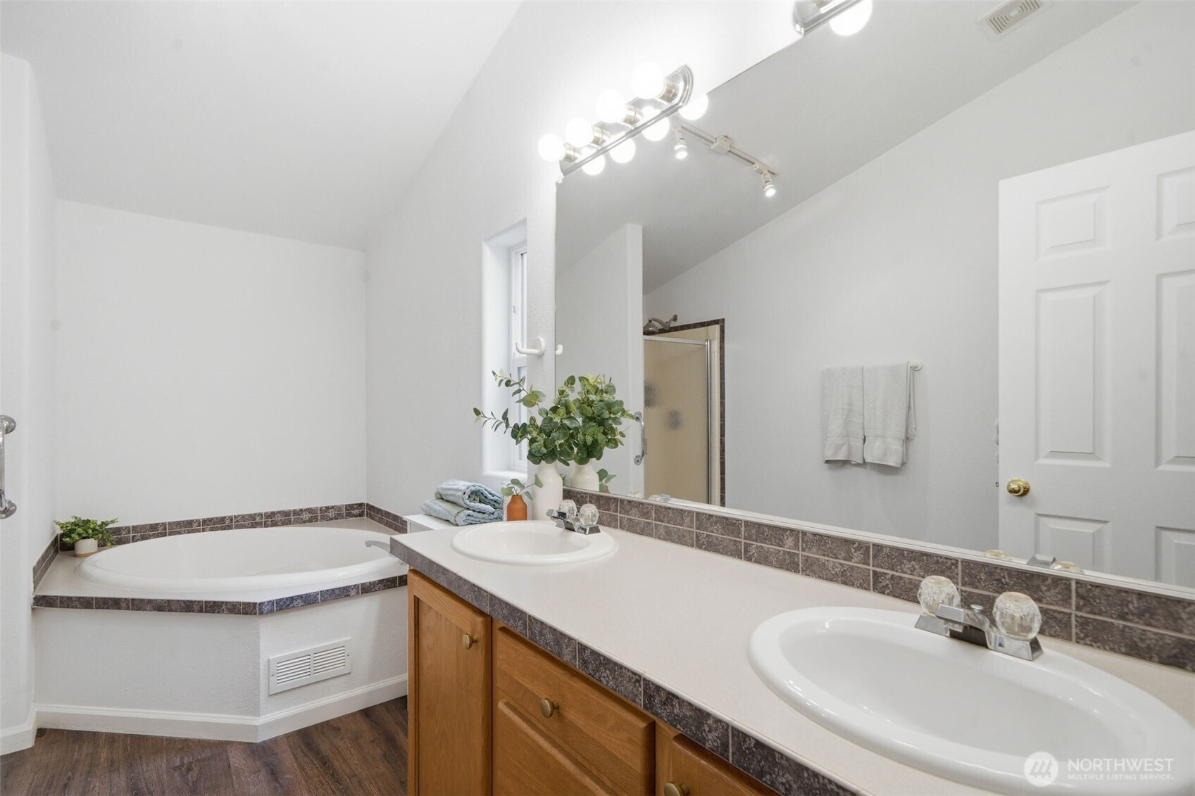 71 E Richardson Road Belfair WA 98528