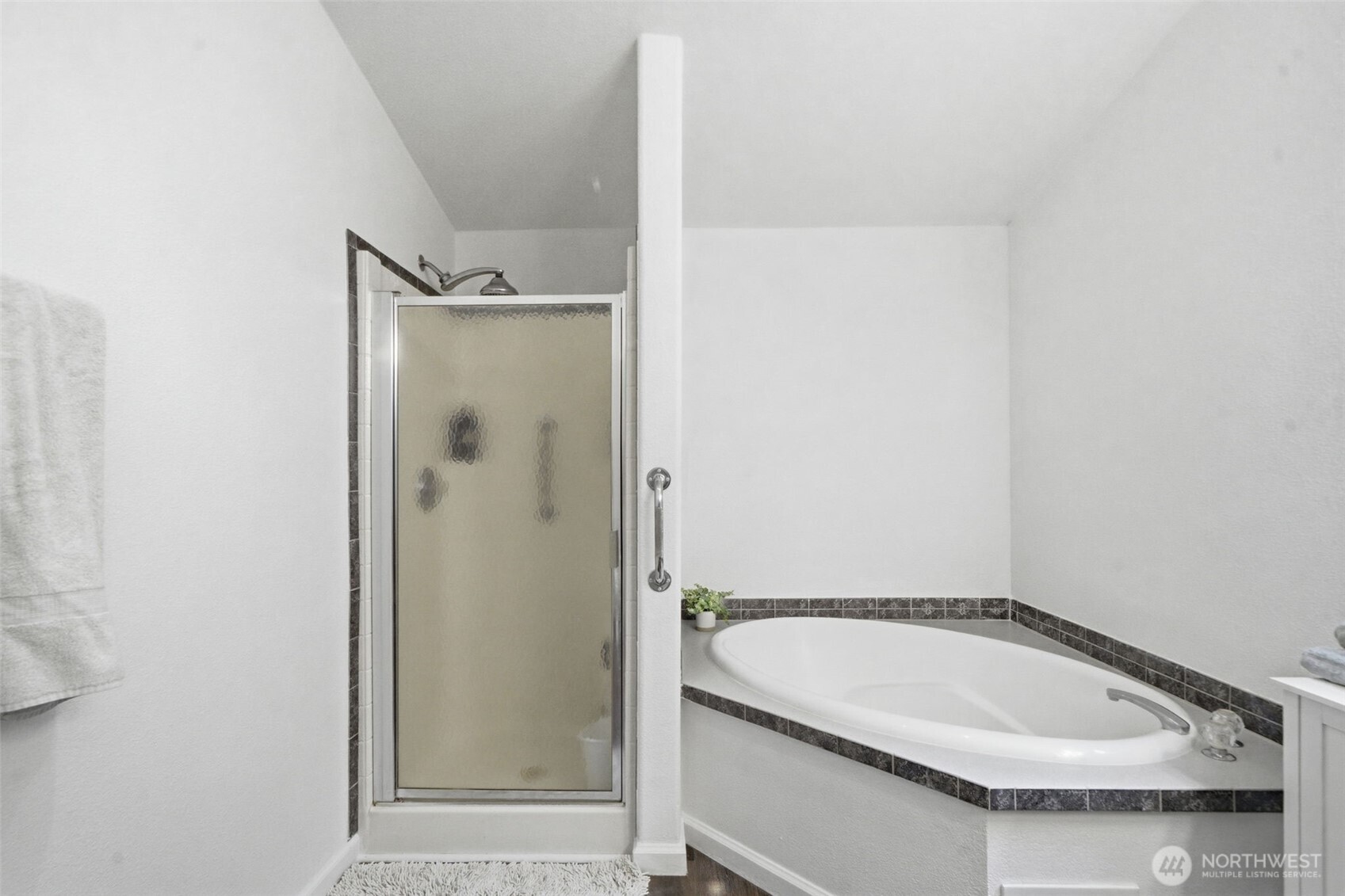 71 E Richardson Road Belfair WA 98528