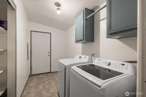 8341 Daphne Court SE Yelm WA 98597
