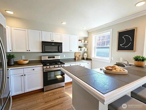 424 21st Avenue Seattle WA 98122