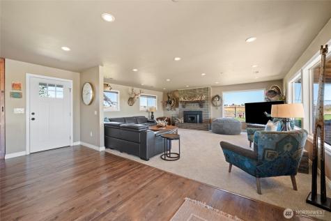 8708 Road K Road NE Moses Lake WA 98837