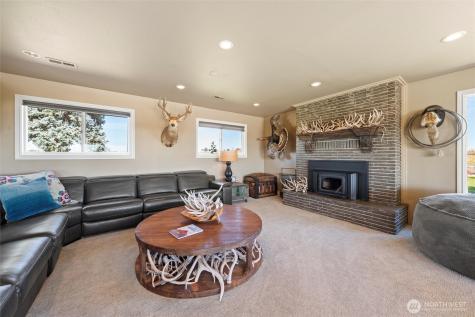 8708 Road K Road NE Moses Lake WA 98837