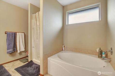 11809 58th Drive NE Marysville WA 98271