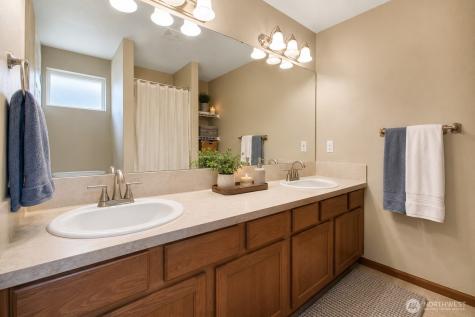 11809 58th Drive NE Marysville WA 98271