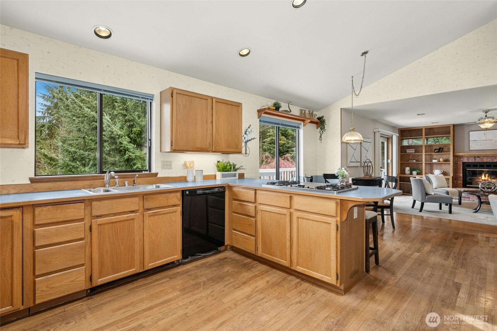 2420 Squak Mountain Loop SW Issaquah WA 98027