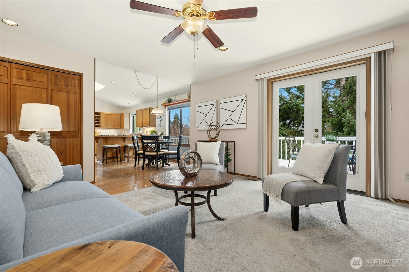 2420 Squak Mountain Loop SW Issaquah WA 98027