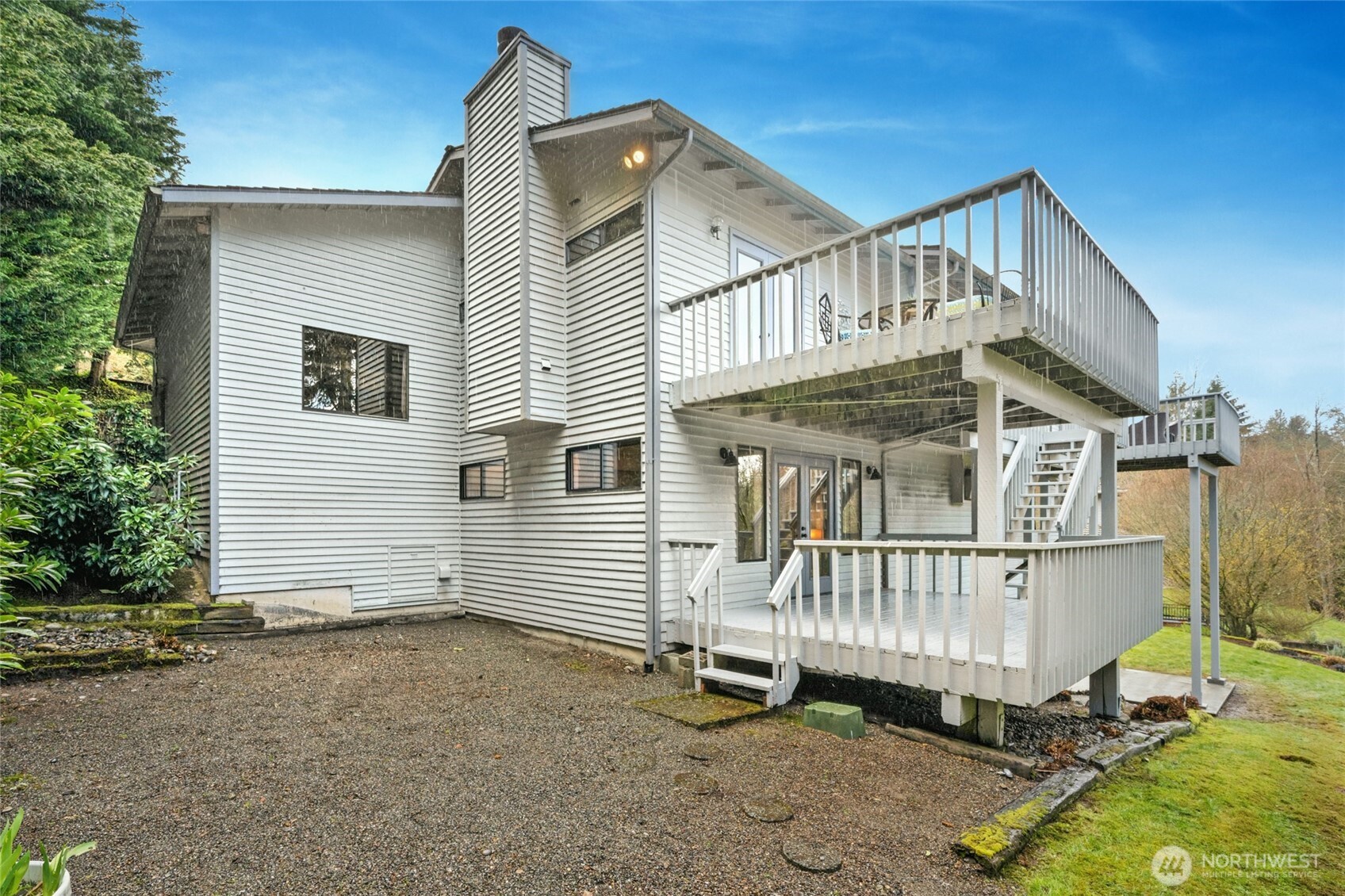 2420 Squak Mountain Loop SW Issaquah WA 98027