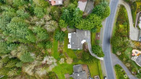 2420 Squak Mountain Loop SW Issaquah WA 98027