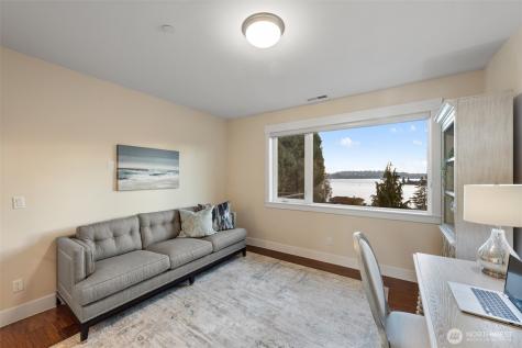 9426 Lake Washington Boulevard NE Bellevue WA 98004