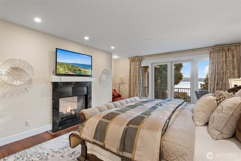 9426 Lake Washington Boulevard NE Bellevue WA 98004