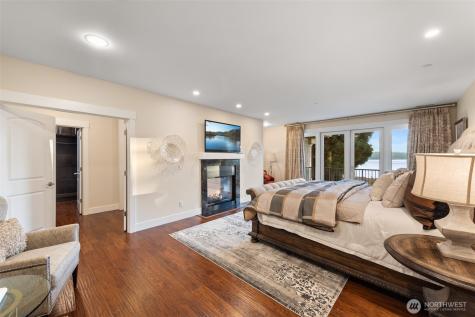 9426 Lake Washington Boulevard NE Bellevue WA 98004