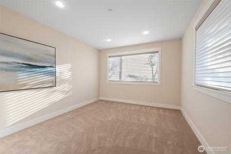 9426 Lake Washington Boulevard NE Bellevue WA 98004