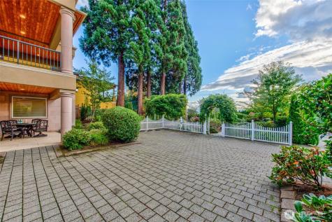 9426 Lake Washington Boulevard NE Bellevue WA 98004