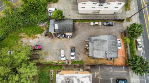 4519 S Henderson Street Seattle WA 98118