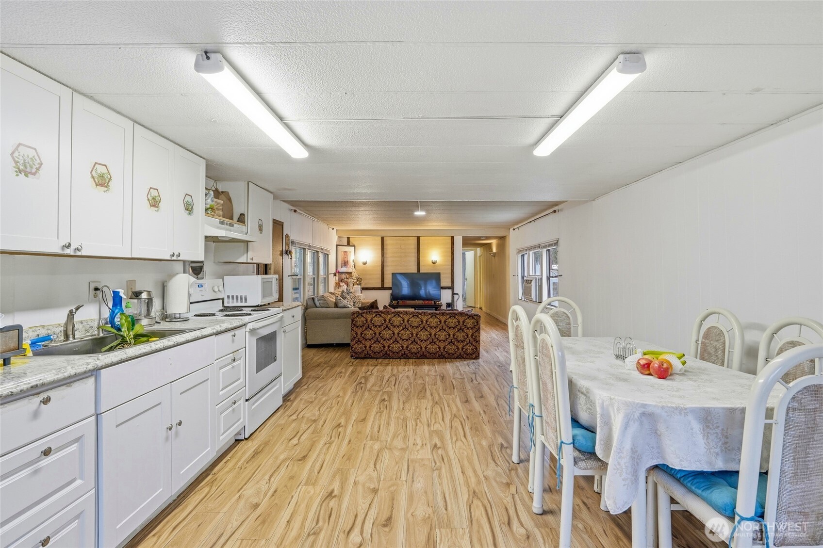 11330 E Riverside Drive Bothell WA 98011
