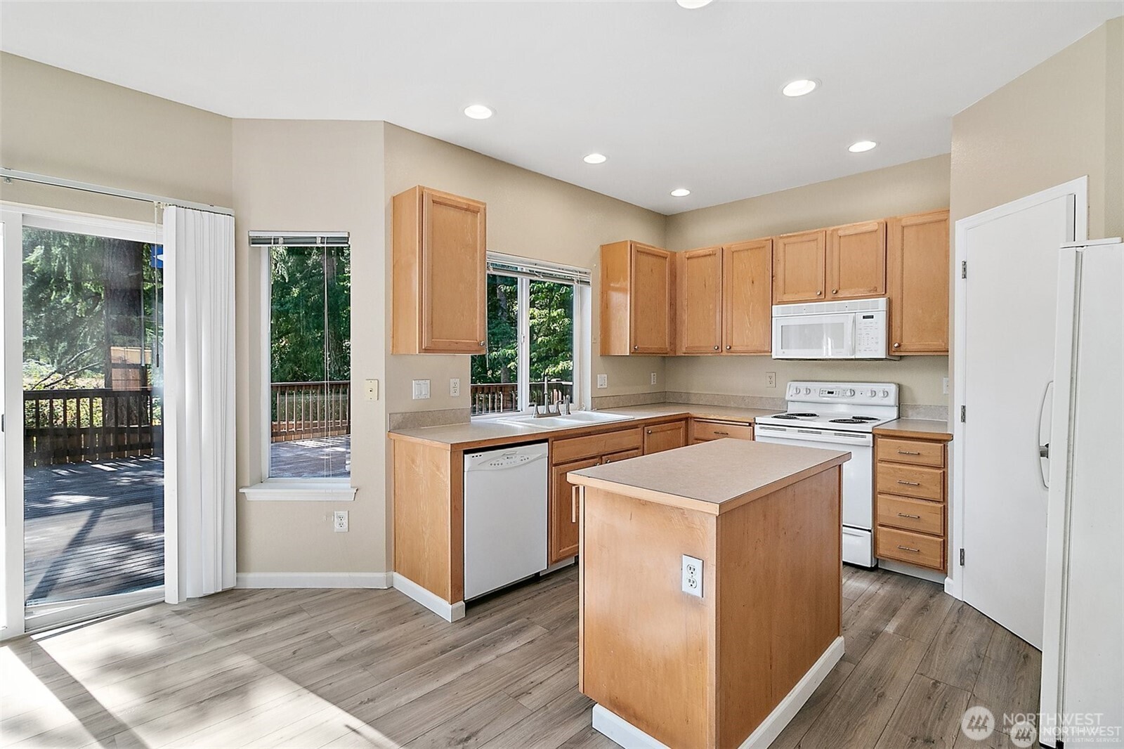 8412 165th Street Ct E Puyallup WA 98375