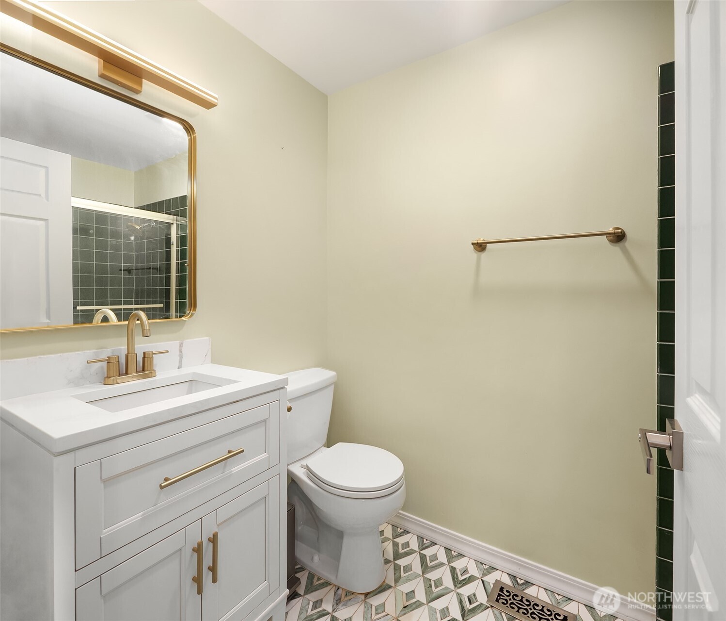 6208 Sycamore Place Everett WA 98203