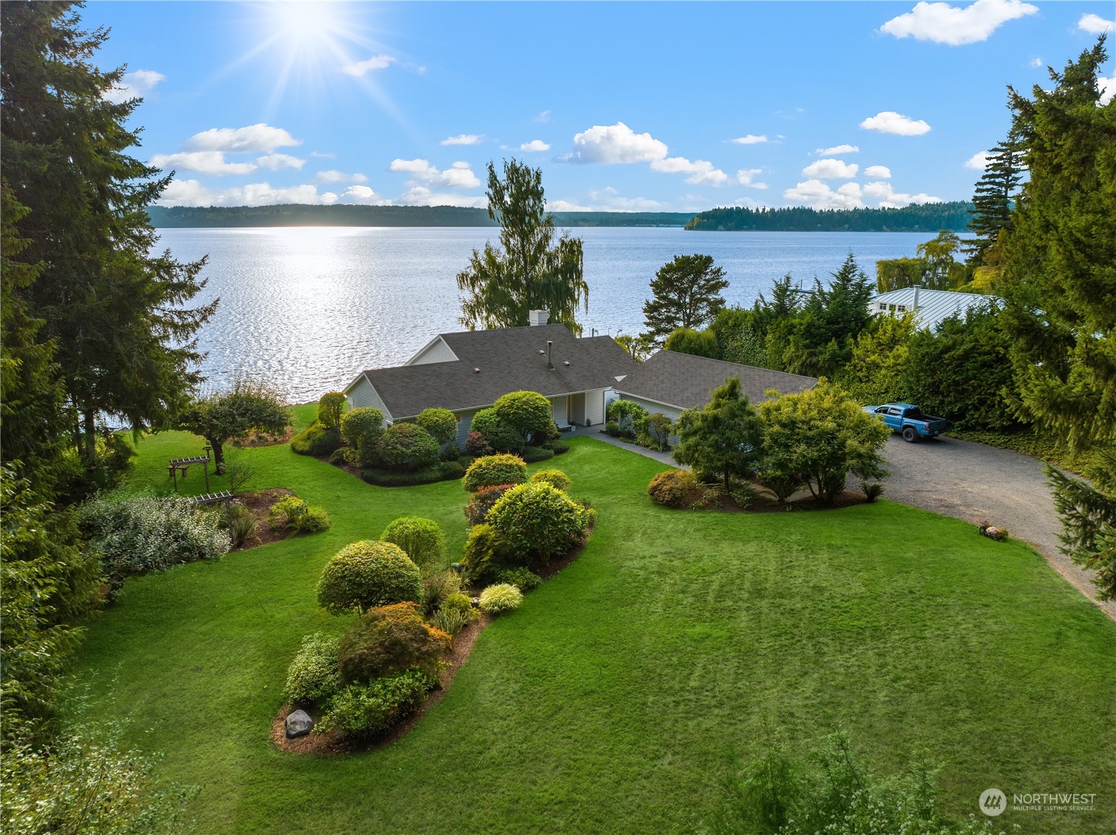 12877 Manzanita Road Ne Bainbridge Island WA 98110