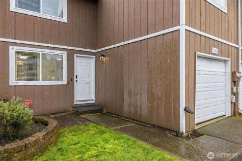 24856 145th Lane SE Kent WA 98042