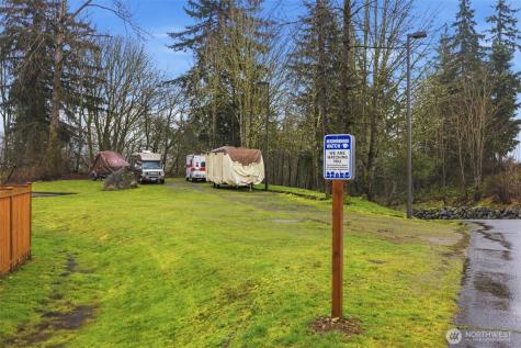 24856 145th Lane SE Kent WA 98042