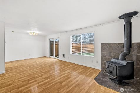 24856 145th Lane SE Kent WA 98042