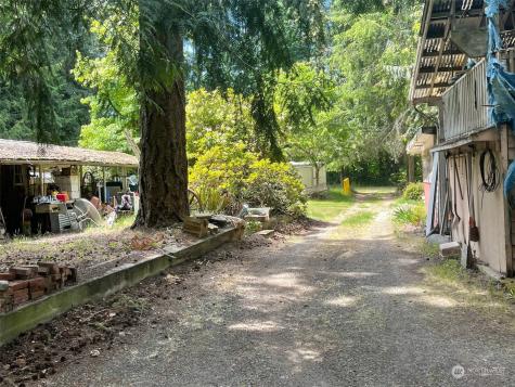 9320 152nd Street E Puyallup WA 98375