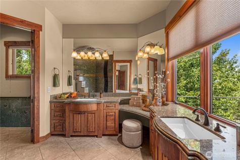 1680 Skyline Drive Wenatchee WA 98801