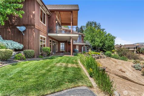 1680 Skyline Drive Wenatchee WA 98801